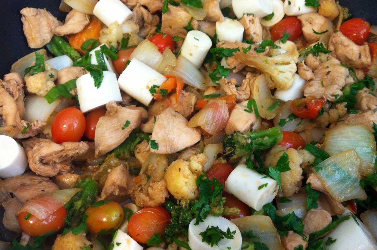Santa Rita do Bracuí´s Quilombo - CHICKEN WITH PALM HEART