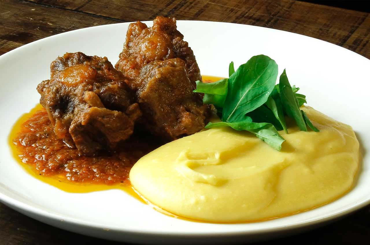 Alto da Serra´s Quilombo - CHICKEN WITH MASHED CASSAVA